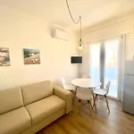 Maria Luisa - Piazza Mazzini - 30 Mt Dal Mare - Jesolo