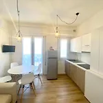 Apartment Maria Luisa - Piazza Mazzini - 30 Mt Dal Mare - *