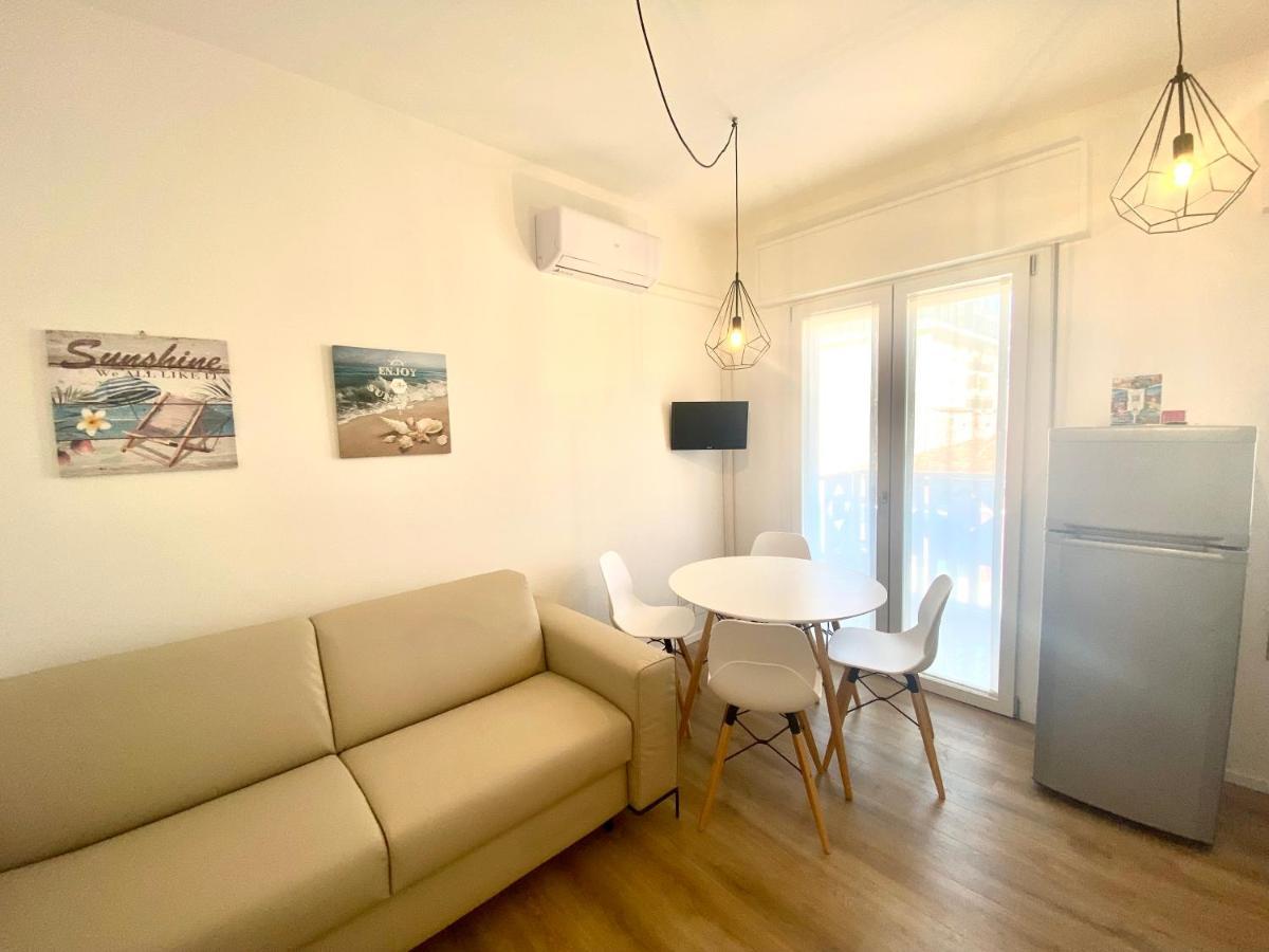 Maria Luisa - Piazza Mazzini - 30 Mt Dal Mare - Apartment